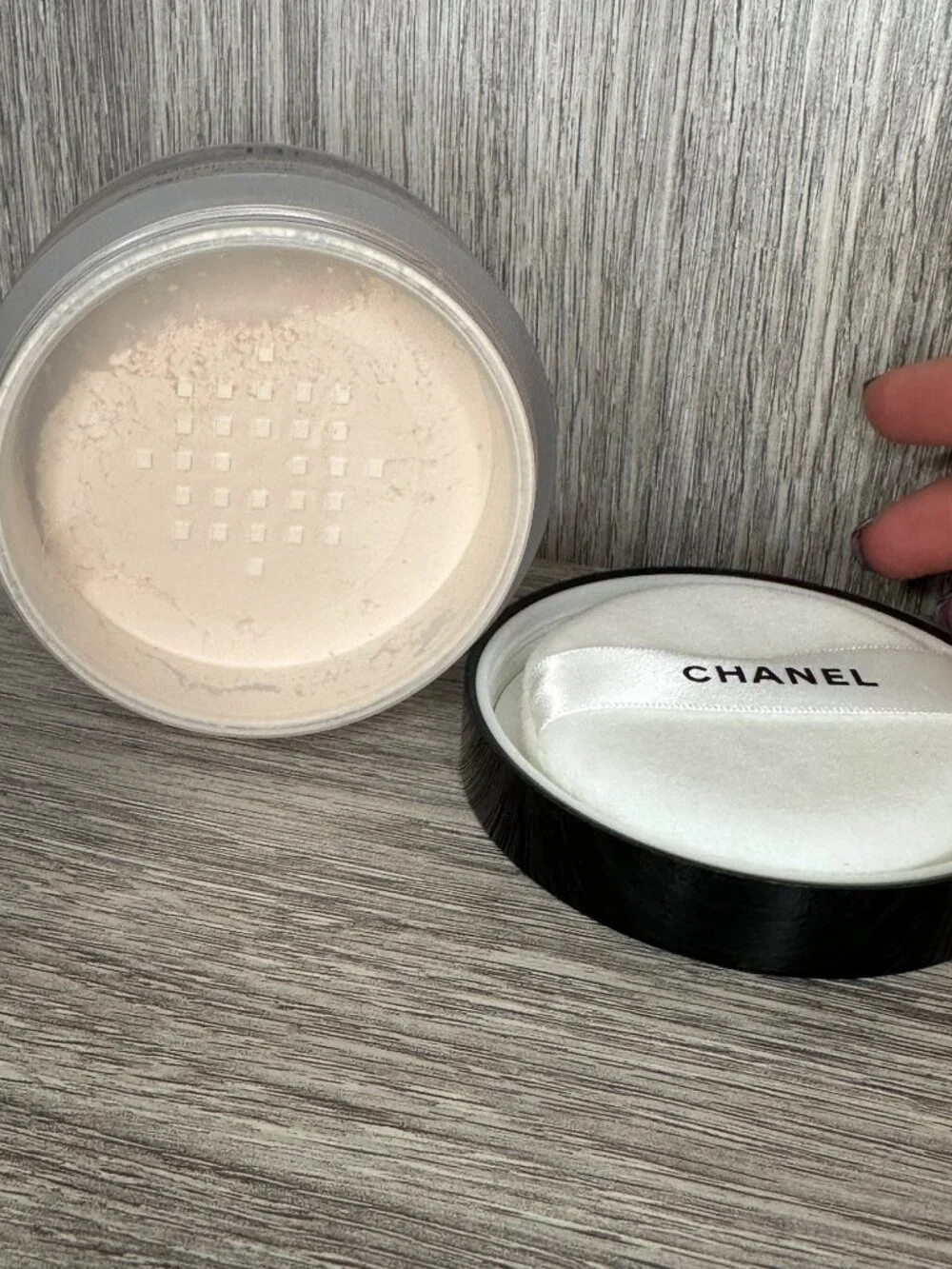 Chanel Natural Finish Loose Powder- Shade 12